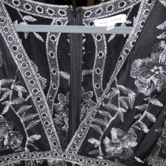 Romper - Picture 2 of 8